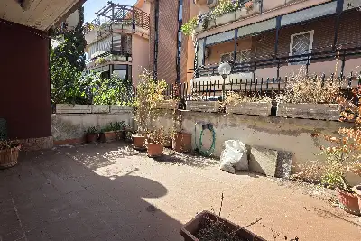 Villino a Schiera in vendita, Via degli Ossoli, Roma