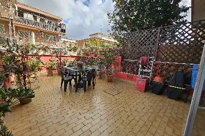 Villa Plurifamiliare in vendita, Lungomare delle Meduse, Pomezia