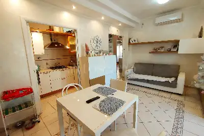 Casa in vendita, Via Montello, Aprilia