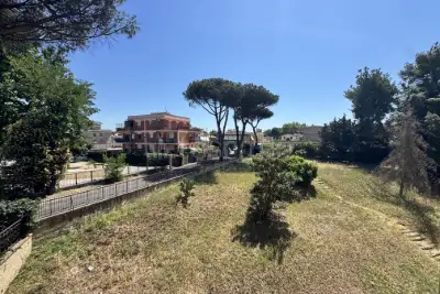 Casa in vendita, Via Vitaliano Rotellini, Roma