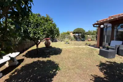 Villa Bifamiliare in vendita, Viale America, Ladispoli
