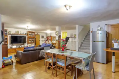 Villa in vendita, Via F. Montesi, Dairago