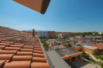 Casa in vendita, Via Comiso, Roma