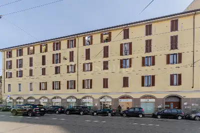 Casa in vendita, Via Carlo Farini, Milano