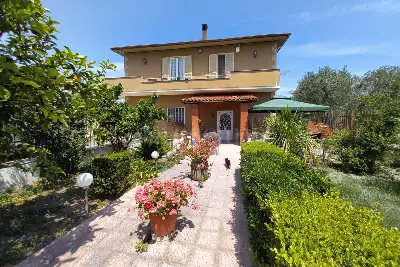 Villa Bifamiliare in vendita, Strada Statale 16, Cerignola