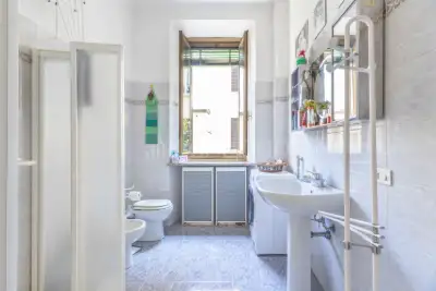 Casa in vendita, Via Bartolomeo Eustachi, Milano