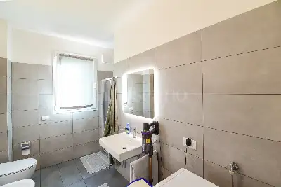 Casa in vendita, Viale Giulio Cesare, Como