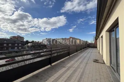 Ufficio in affitto, Viale Famagosta, Milano