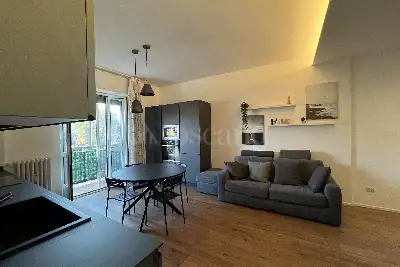 Casa in vendita, Via Giambellino, Milano