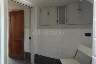 Casa in vendita, Via Stalloreggi, Siena