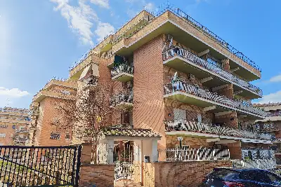 Casa in vendita, Via Vincenzo Tomassini, Roma