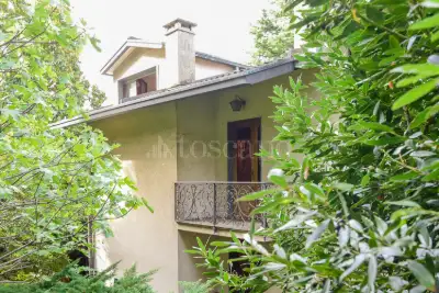 Villa in vendita, Via Manfredini, Cadorago