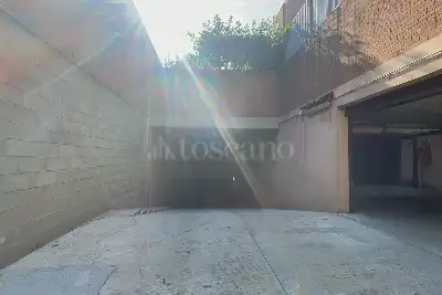 Box in vendita, Via Giambellino, Milano