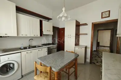Casa in vendita, Via Martiri di Scalvaia, Siena