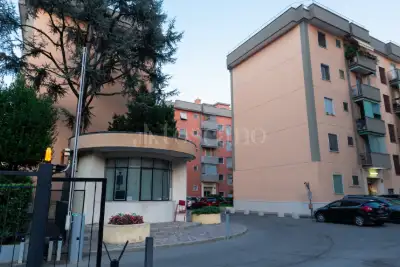 Casa in vendita, Via Mar Nero, Milano