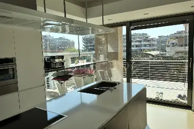 Villa Plurifamiliare in vendita, Viale Hugo Pratt, Roma