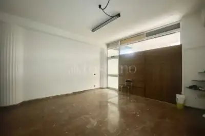 Negozio in vendita, Via Catania, Messina