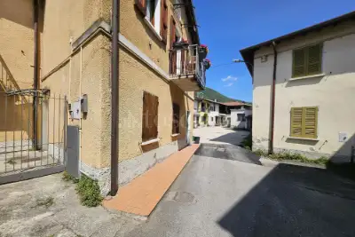 Casa in vendita, Via Scuole, Bovezzo