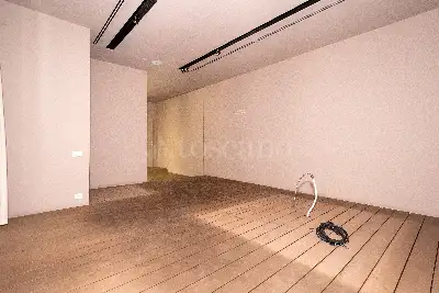 Negozio in vendita, Via Gerolamo Tiraboschi, 6, Milano