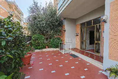 Casa in affitto, Via di Val Favara, Roma