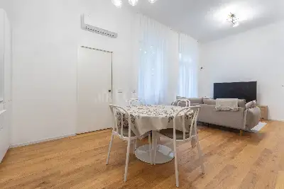 Casa in vendita, Via Guercino, Milano