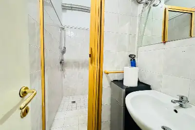 Negozio in vendita, Via Apuania, Roma