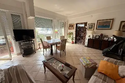 Casa in vendita, Via degli Aldobrandini, Roma