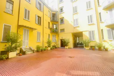 Casa in vendita, Via Polibio 5, Milano