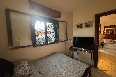 Casa in vendita, Via Novaledo , Roma