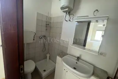 Negozio in affitto, Viale Legioni Romane, Milano