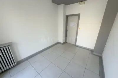 Negozio in vendita, Via Gian Carlo Camozzini, Verona