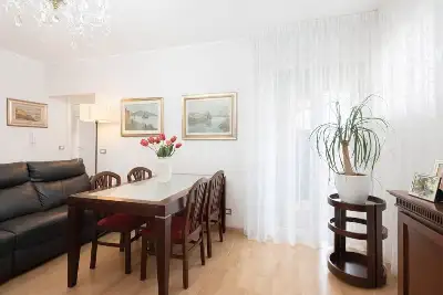 Casa in vendita, Viale Michelangelo, Sirmione