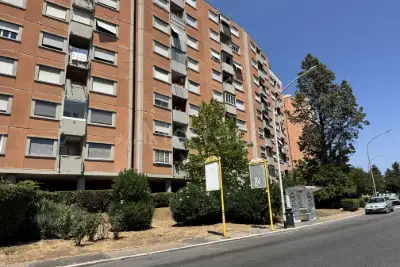 Casa in vendita, Viale dei Caduti per la Resistenza, Roma