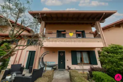 Villino a Schiera in vendita, Via della Chiesa, Prata di Pordenone