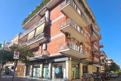 Casa in vendita, Via Roma, Pomezia