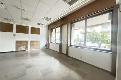 Negozio in vendita, Viale Regione Siciliana , Palermo