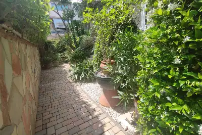 Villino a Schiera in vendita, Via Michele Nau, Roma