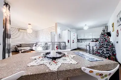 Casa in vendita, via Parigi 6 Olbia , Olbia