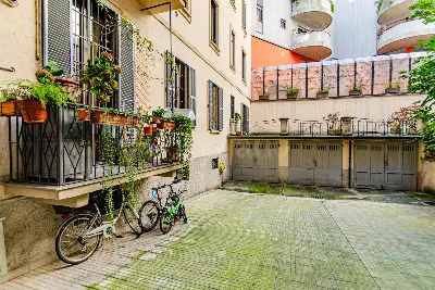 Casa in vendita, Via Sardegna 44, Milano