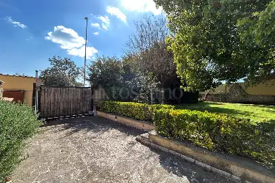 Villa in vendita, Via San Candido, Roma