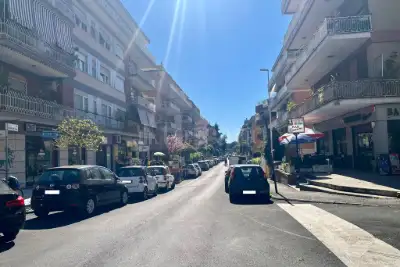 Box in vendita, Via Isidoro del Lungo, Roma