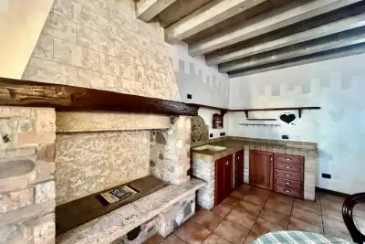 Villino a Schiera in vendita, Via San Zeno, Desenzano del Garda