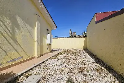 Villa Plurifamiliare in vendita, Via Monselice, Ardea