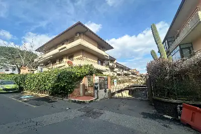 Casa in vendita, Via Emanuele Cutore, Gravina di Catania