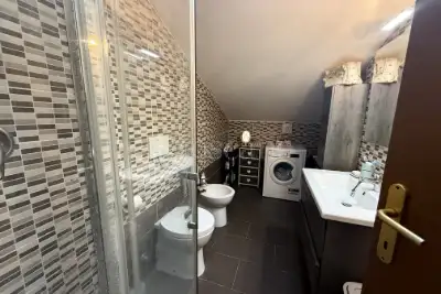 Casa Indipendente in vendita, Via Genova, Ciampino