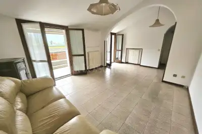 Casa Indipendente in vendita, Via Scuole, Nave