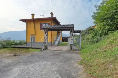 Villa in vendita, Via Viconago, Cadegliano-Viconago