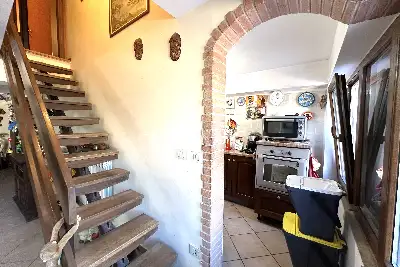 Casa Indipendente in vendita, Via C. Colombo, Ladispoli