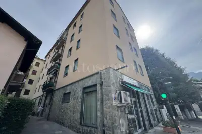 Casa in vendita, Viale Tonale, Lecco