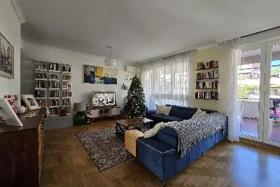 Casa in vendita, Via Umberto Saba, Roma